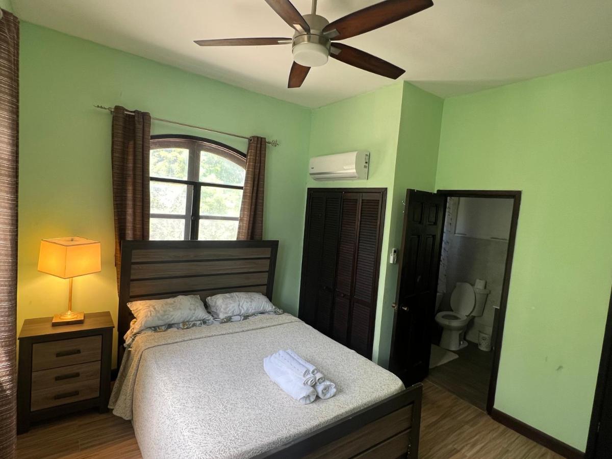 Apartmán Garden Penthouse Nassau Exteriér fotografie